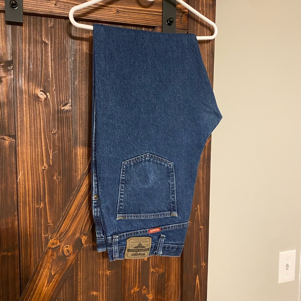 40/32 wrangler jeans